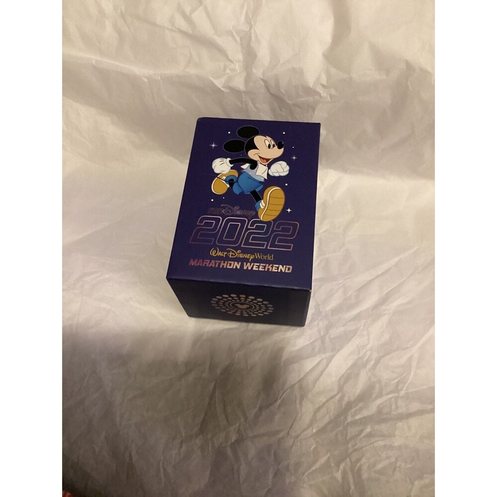 New 2022 Disney World Marathon Weekend Magicband 50th Anniversary Rundisney